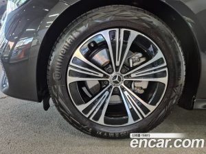 Mercedes-Benz E-Class E200 Avantgarde 2024 года из Южной Кореи