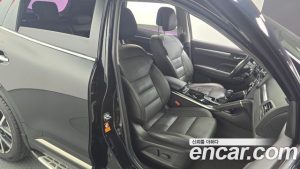 Renault-KoreaSamsung QM6 2.0 GDe RE Signature 2WD 2023 года из Южной Кореи