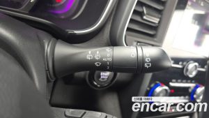 Renault-KoreaSamsung QM6 2.0 GDe RE Signature 2WD 2023 года из Южной Кореи