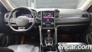 Renault-KoreaSamsung QM6 2.0 GDe RE Signature 2WD 2023 года из Южной Кореи