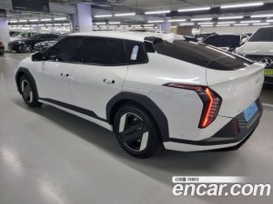 Kia EV4 Long Range 2WD 2026 года из Южной Кореи