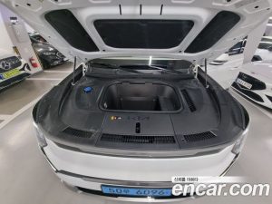 Kia EV9 Long Range 2024 года из Южной Кореи