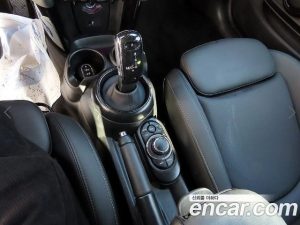 Mini Cooper Convertible CLASSIC 2024 года из Южной Кореи