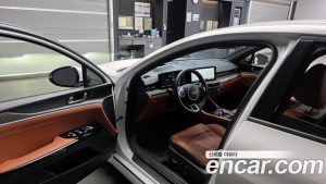 Kia K5 2.0 2025 года из Южной Кореи