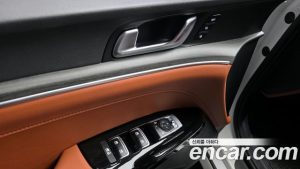 Kia K5 2.0 2025 года из Южной Кореи