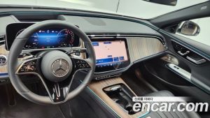 Mercedes-Benz E-Class E350e 4MATIC 2025 года из Южной Кореи