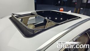 Genesis GV70 2.5T Бензин 2WD 2024 года из Южной Кореи