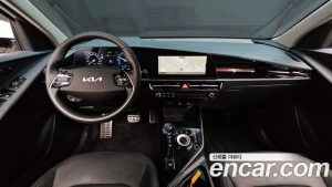 Kia Niro Signature 2024 года из Южной Кореи