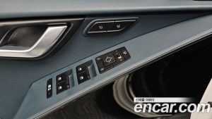 Kia Niro Signature 2024 года из Южной Кореи