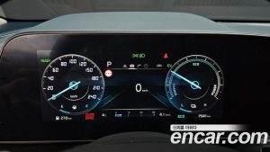 Kia Niro Signature 2024 года из Южной Кореи