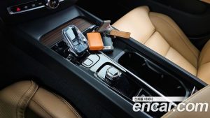 Volvo S60 B5 ULTIMATE Bright 2024 года из Южной Кореи