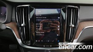 Volvo S60 B5 ULTIMATE Bright 2024 года из Южной Кореи