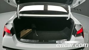 Hyundai AVANTE 1.6 2026 года из Южной Кореи