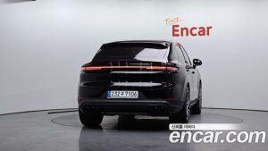 Porsche Cayenne 3.0 Coupe 2024 года из Южной Кореи