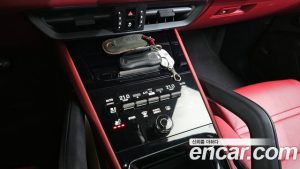 Porsche Cayenne 3.0 Coupe 2024 года из Южной Кореи
