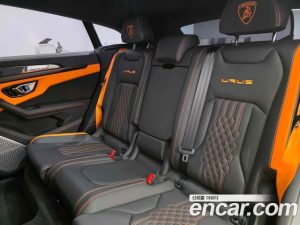 Lamborghini Urus 4.0 V8 S 2023 года из Южной Кореи