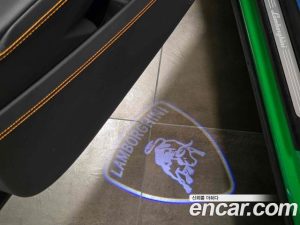 Lamborghini Urus 4.0 V8 S 2023 года из Южной Кореи