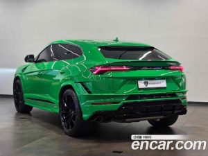 Lamborghini Urus 4.0 V8 S 2023 года из Южной Кореи