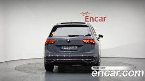 Volkswagen Tiguan 2.0 TDI Prestige 2022 года из Южной Кореи