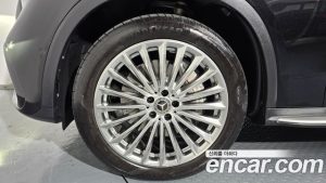 Mercedes-Benz GLC-Class GLC300 4MATIC AMG Line 2023 года из Южной Кореи