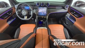 Mercedes-Benz GLC-Class GLC300 4MATIC AMG Line 2023 года из Южной Кореи