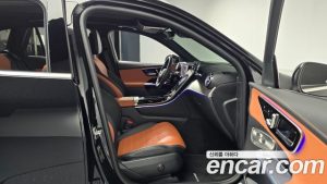 Mercedes-Benz GLC-Class GLC300 4MATIC AMG Line 2023 года из Южной Кореи