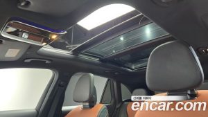 Mercedes-Benz GLC-Class GLC300 4MATIC AMG Line 2023 года из Южной Кореи