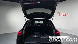 Mercedes-Benz GLC-Class GLC300 4MATIC AMG Line 2023 года из Южной Кореи