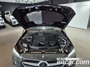 Mercedes-Benz C-Class C200 Avantgarde 2025 года из Южной Кореи