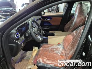 Mercedes-Benz C-Class C200 Avantgarde 2025 года из Южной Кореи