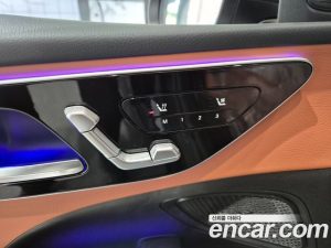 Mercedes-Benz C-Class C200 Avantgarde 2025 года из Южной Кореи