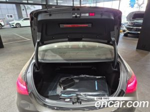 Mercedes-Benz C-Class C200 Avantgarde 2025 года из Южной Кореи