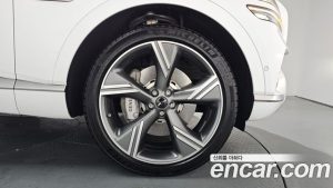 Genesis GV80 2.5T Бензин AWD 2025 года из Южной Кореи