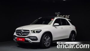 Mercedes-Benz GLE-Class GLE300d 4MATIC 2023 года из Южной Кореи