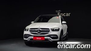 Mercedes-Benz GLE-Class GLE300d 4MATIC 2023 года из Южной Кореи
