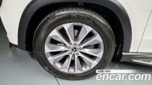 Mercedes-Benz GLE-Class GLE300d 4MATIC 2023 года из Южной Кореи