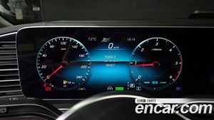 Mercedes-Benz GLE-Class GLE300d 4MATIC 2023 года из Южной Кореи