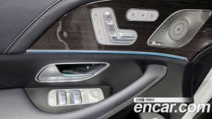 Mercedes-Benz GLE-Class GLE300d 4MATIC 2023 года из Южной Кореи