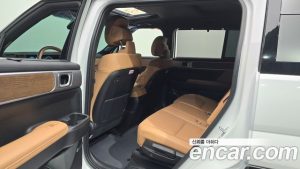 Hyundai Santafe Бензин 2.5T 2WD 2025 года из Южной Кореи
