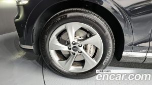 Genesis GV70 2.5T Бензин 2WD 2025 года из Южной Кореи