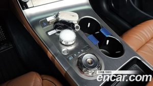Genesis GV70 2.5T Бензин 2WD 2025 года из Южной Кореи