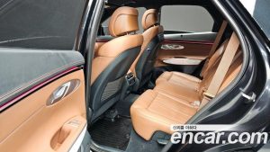 Genesis GV70 2.5T Бензин 2WD 2025 года из Южной Кореи