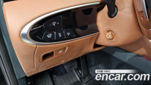 Genesis GV70 2.5T Бензин 2WD 2025 года из Южной Кореи