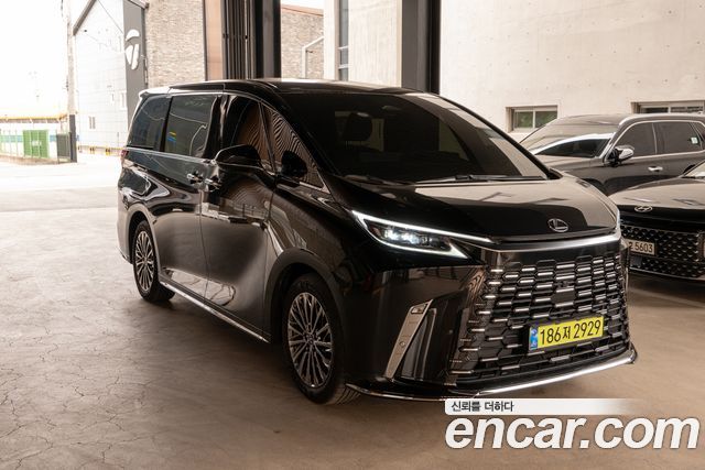Lexus LM 500h Executive 2025 года из Кореи
