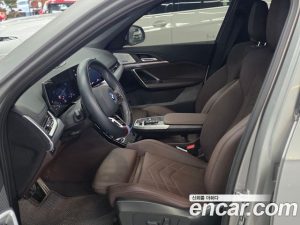 BMW iX1 xDrive 30 M Sport 2024 года из Южной Кореи