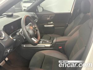 Mercedes-Benz GLB-Class GLB250 4MATIC 2023 года из Южной Кореи