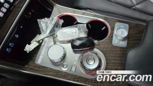 Genesis GV80 2.5T Бензин AWD 2024 года из Южной Кореи