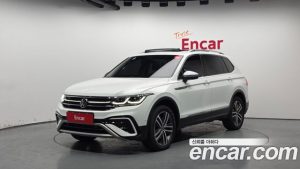 Volkswagen Tiguan 2.0 TSI Prestige 2023 года из Южной Кореи