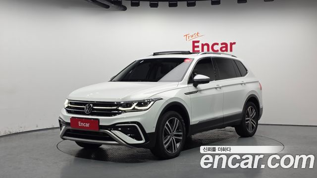 Volkswagen Tiguan 2.0 TSI Prestige 2023 года из Кореи