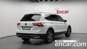Volkswagen Tiguan 2.0 TSI Prestige 2023 года из Южной Кореи